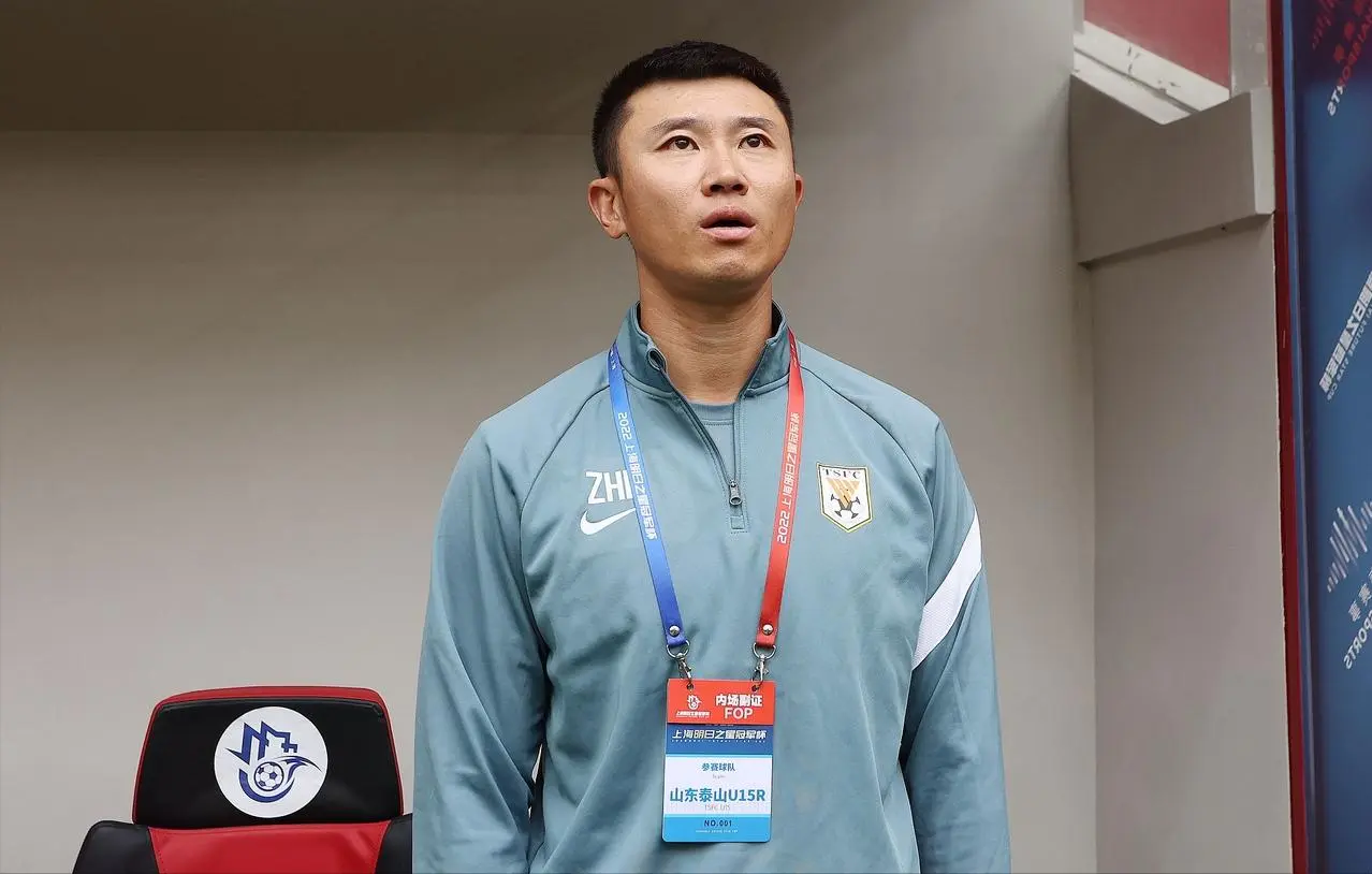 年他更进一 年他更进一