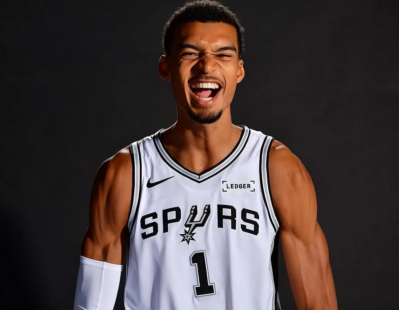 马刺队派出, 连胜, 据马刺记者